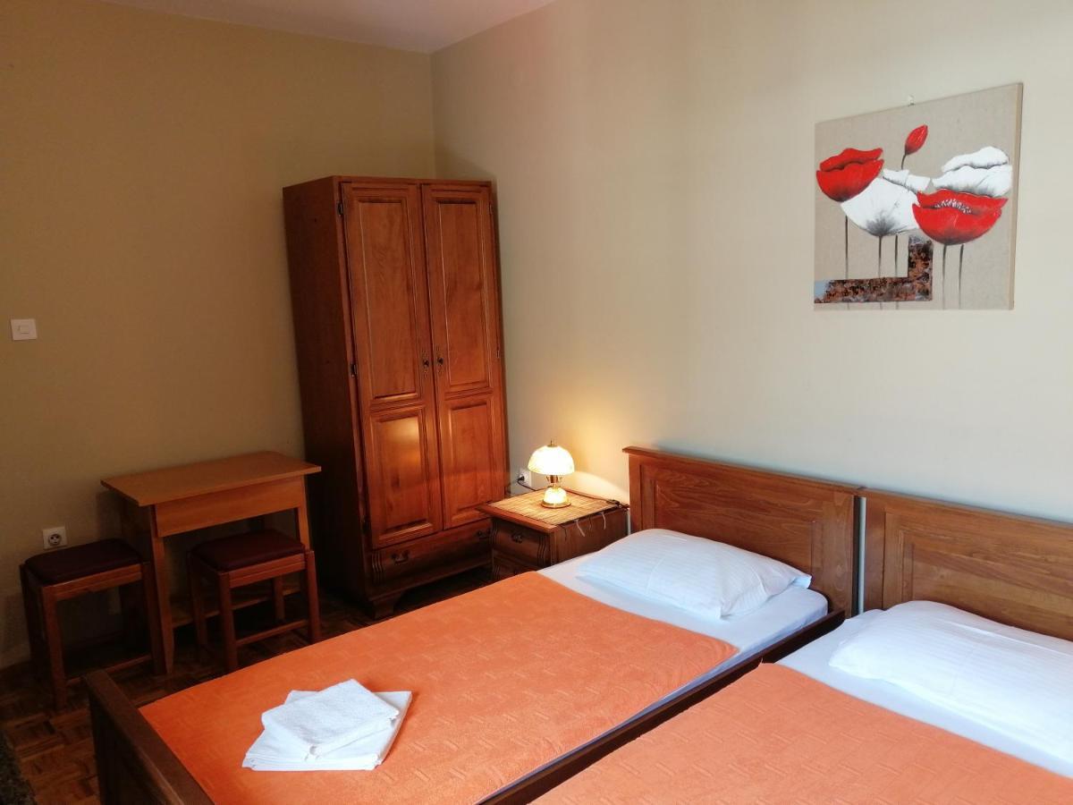 Lovely Apartment With Big Terrace In Budva Exterior photo